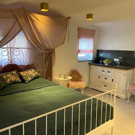 Luxus Ferienwohnung Mit Whirlpool Runkel Eksteriør billede